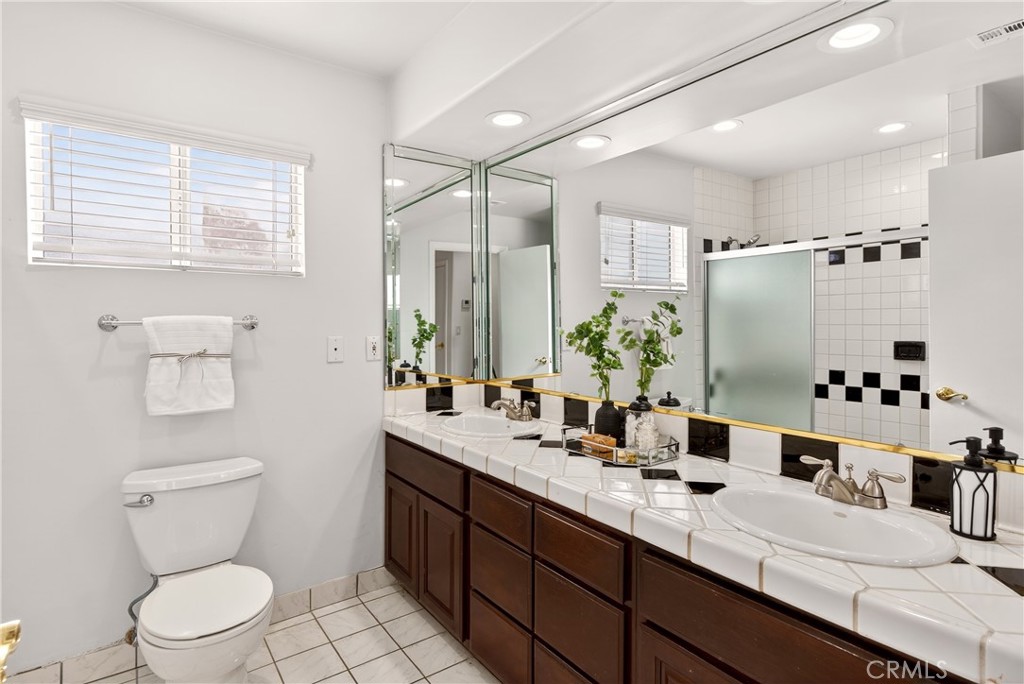 MLS #SR25278297 image #32