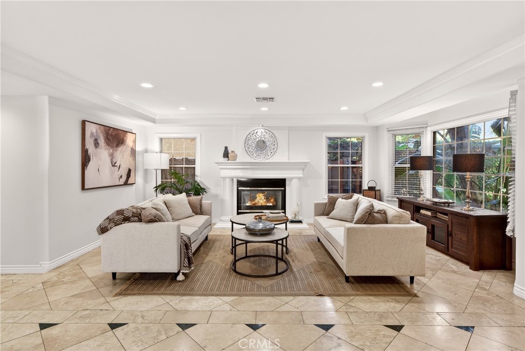 MLS #SR25278297 image #6