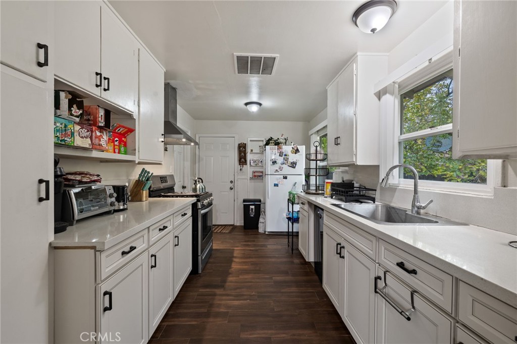 MLS #SR25278351 image #12