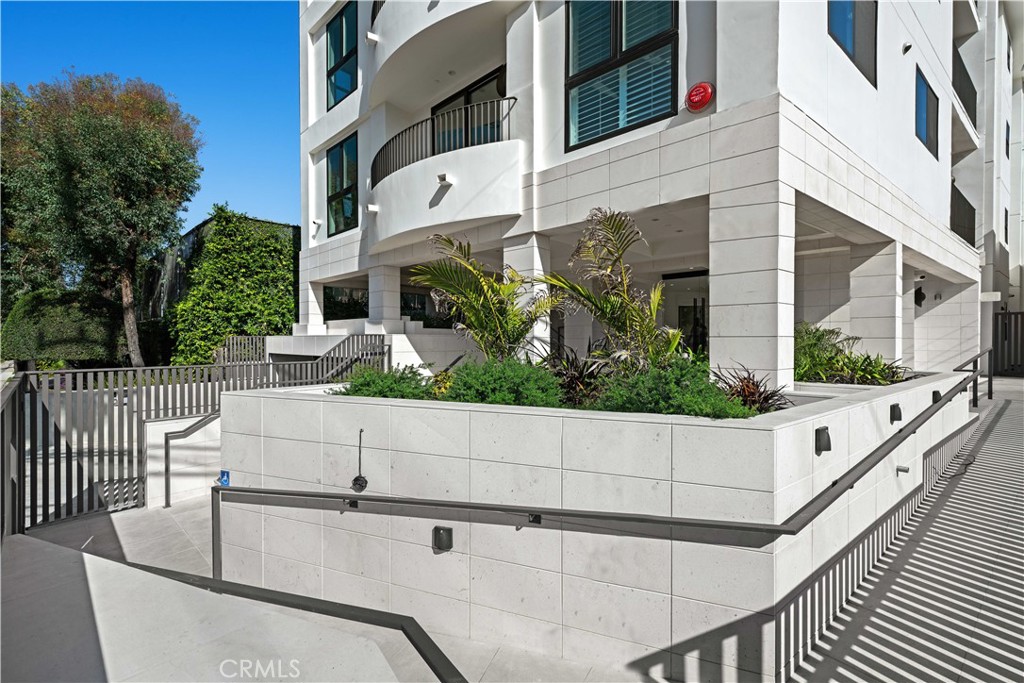 MLS #SR25278382 image #12