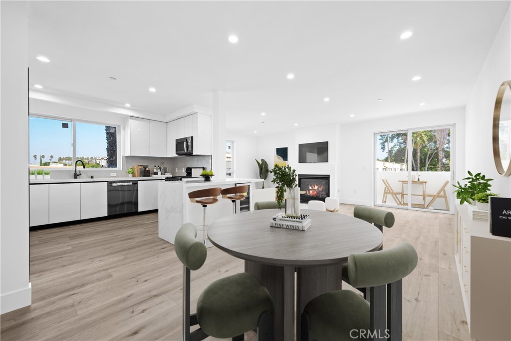 MLS #SR25278382 image #3