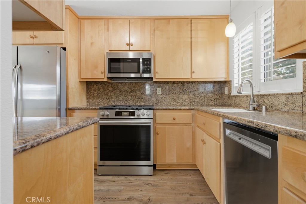 MLS #SR25279115 image #12