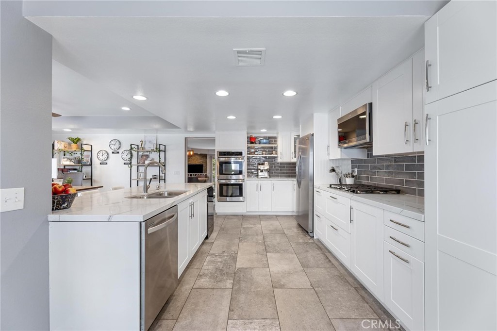 MLS #SR25279142 image #5