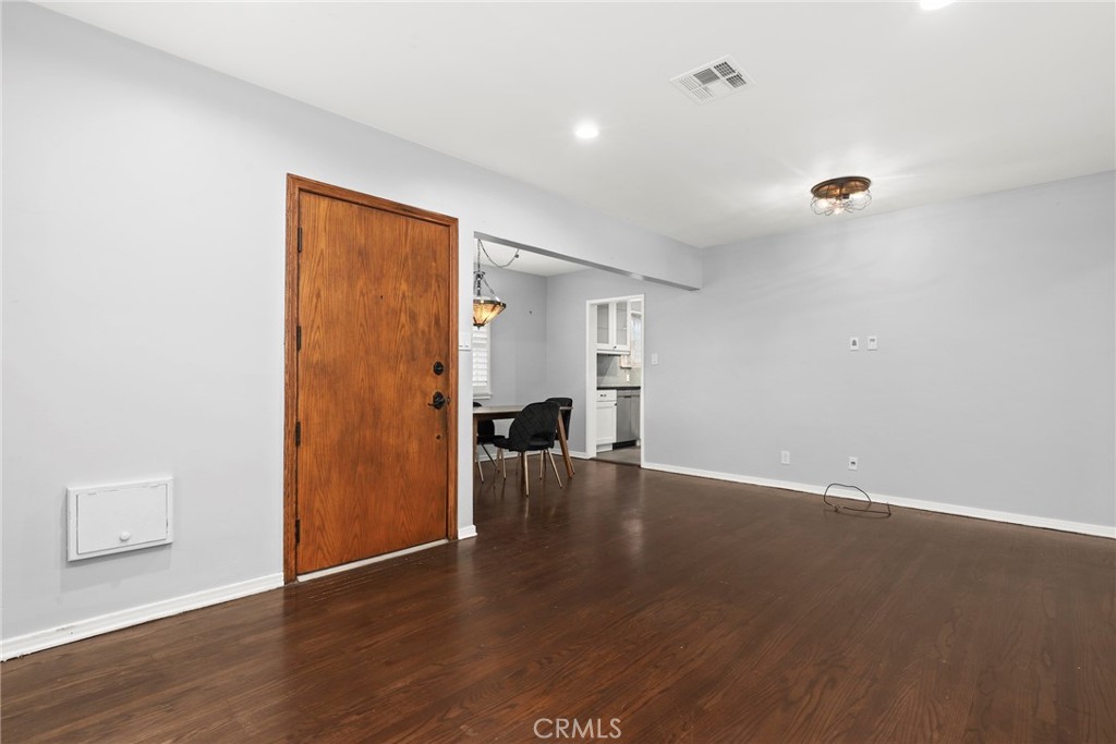 MLS #SR25279377 image #5