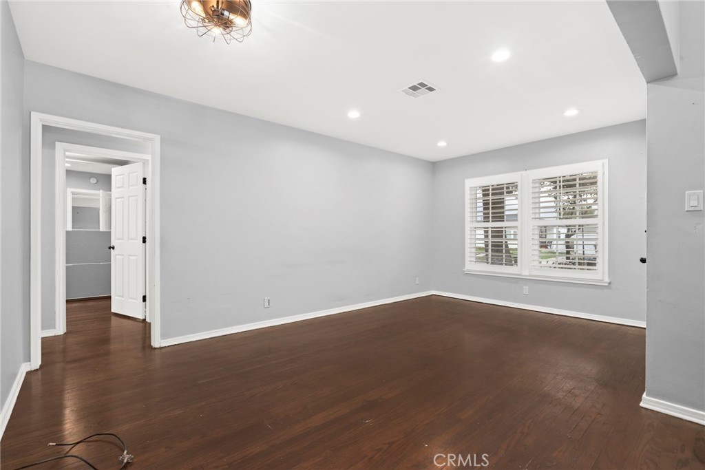 MLS #SR25279377 image #8