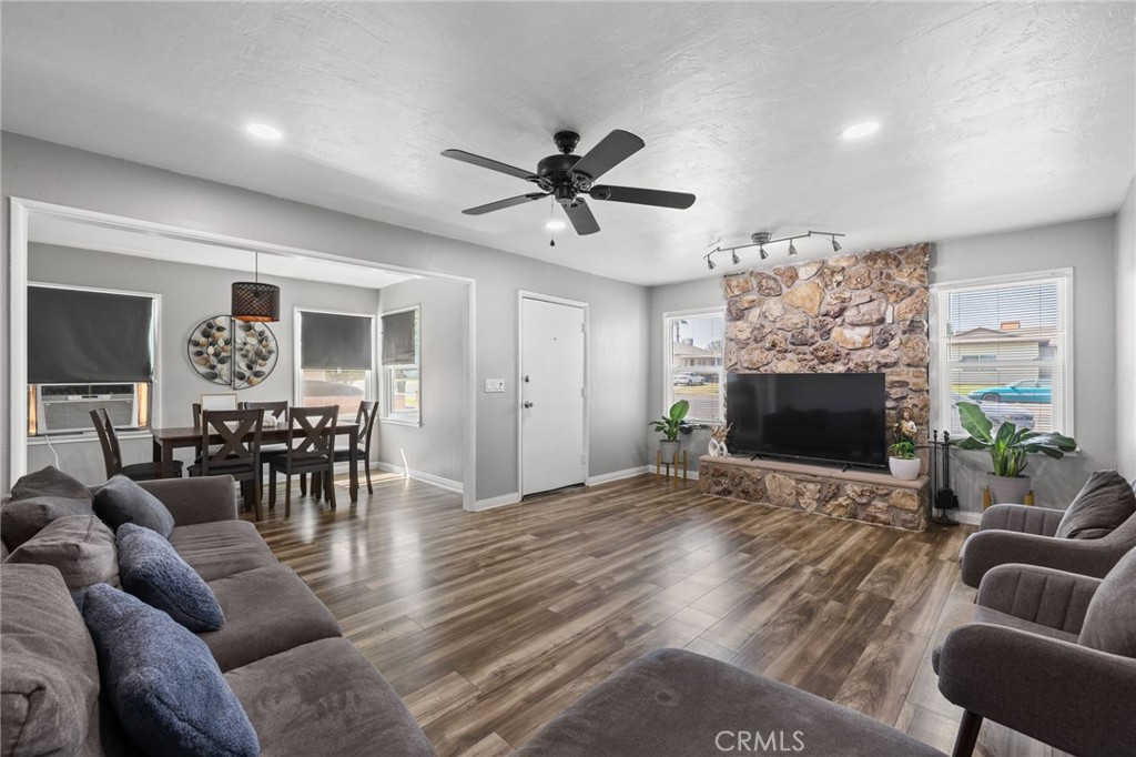 MLS #SR25279730 image #1