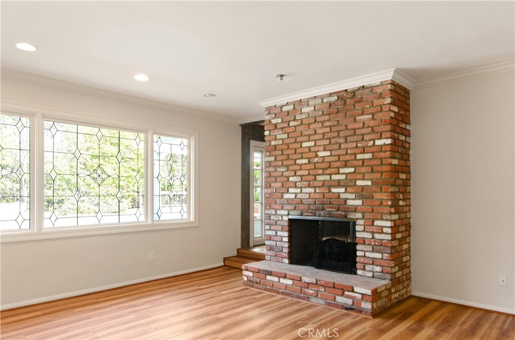 MLS #SR25279890 image #4