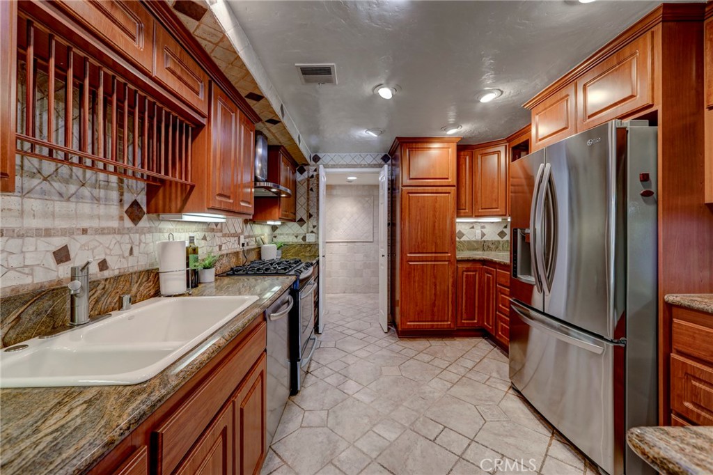 MLS #SR25280143 image #11