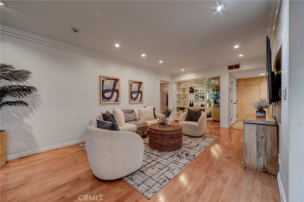 MLS #SR25280143 image #4