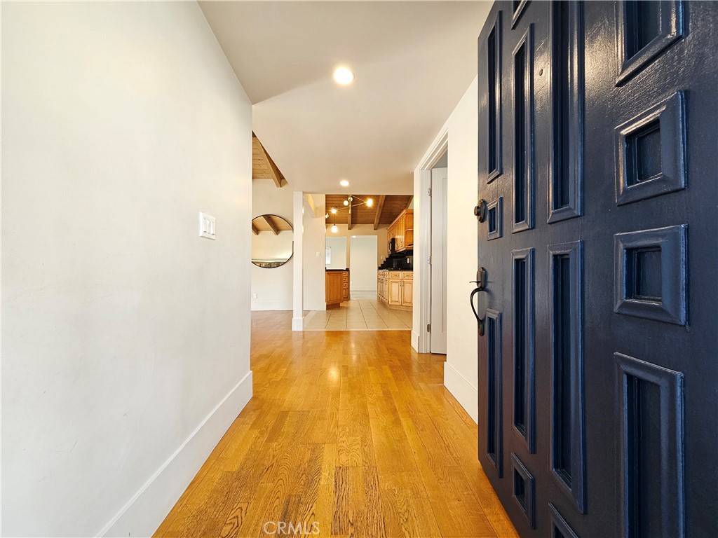 MLS #SR25280363 image #2