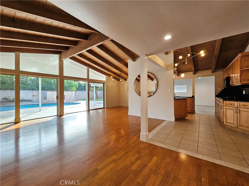 MLS #SR25280363 image #3