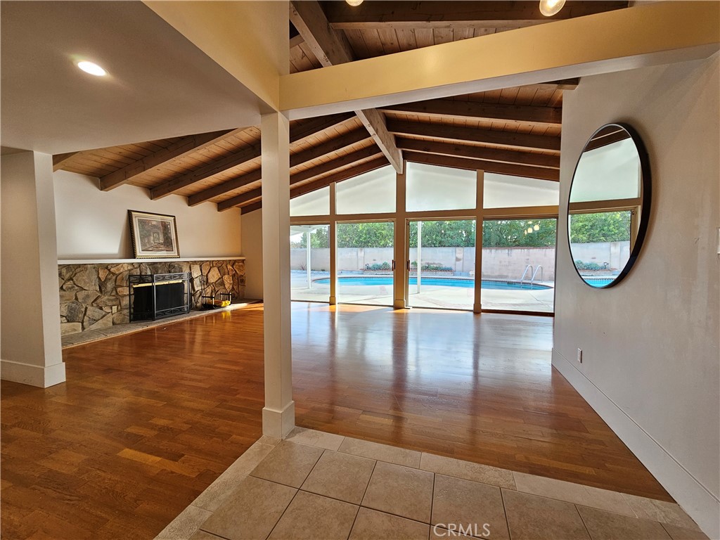 MLS #SR25280363 image #4