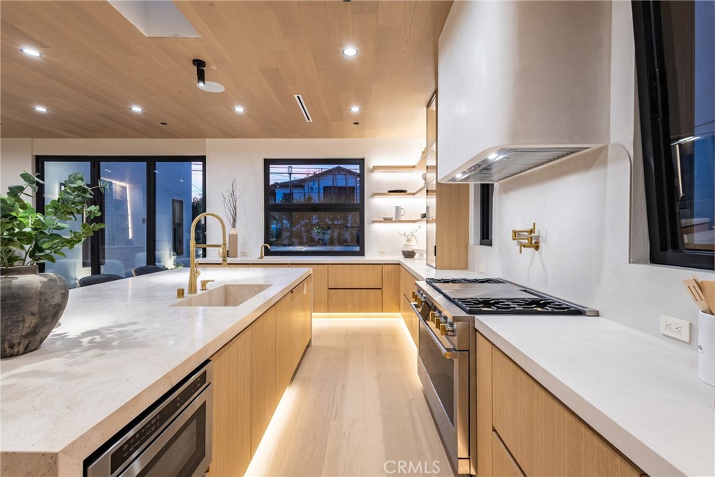 MLS #SR25280540 image #12