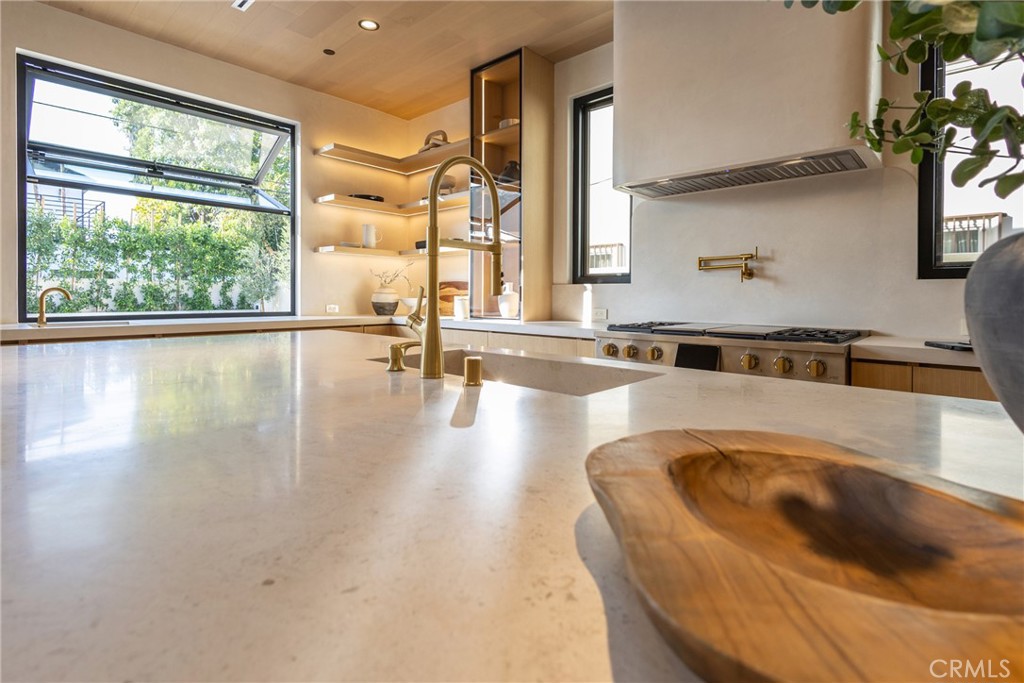 MLS #SR25280540 image #13