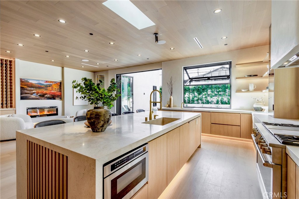 MLS #SR25280540 image #7