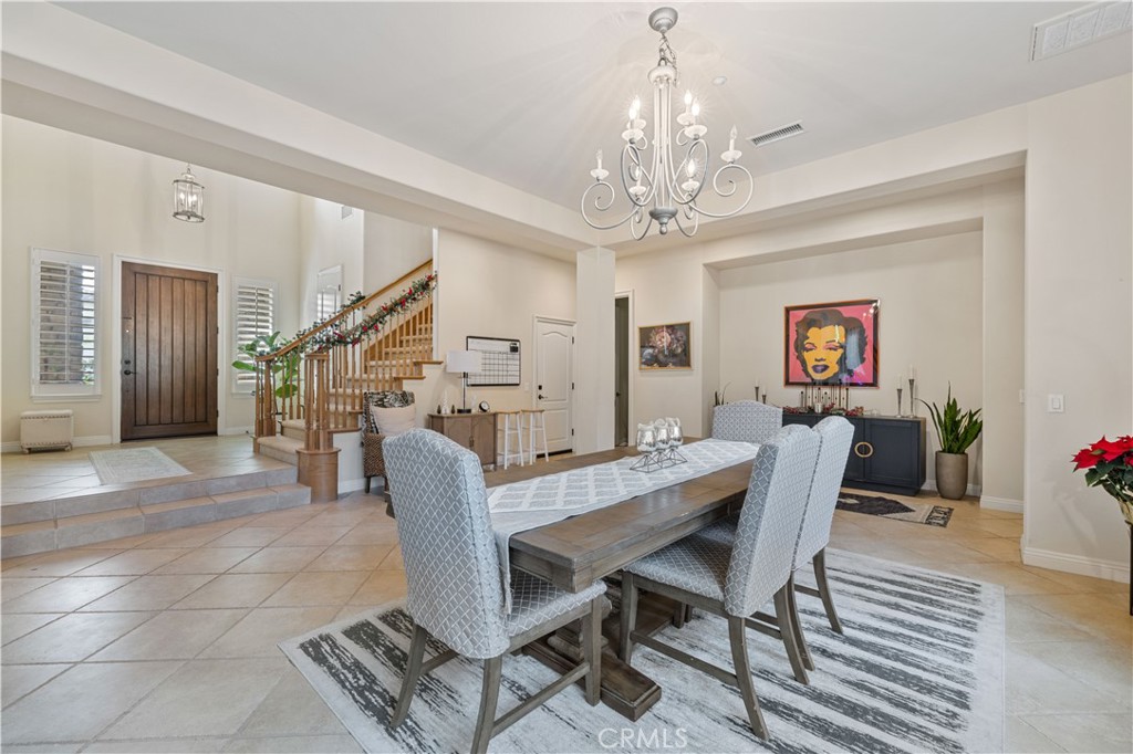 MLS #SR25280613 image #3