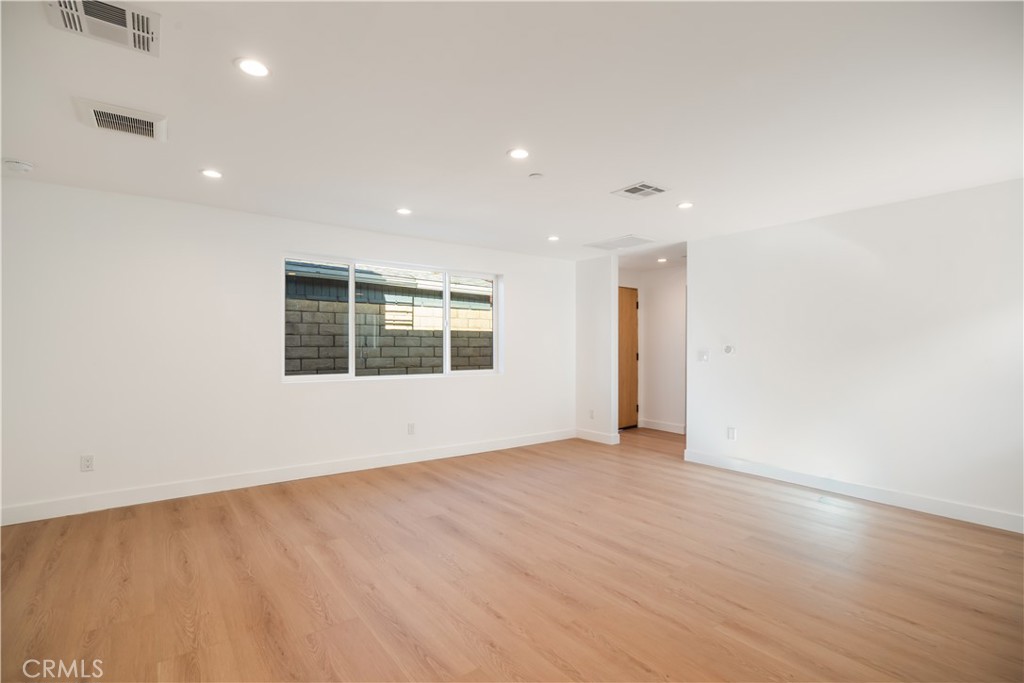 MLS #SR25280634 image #5