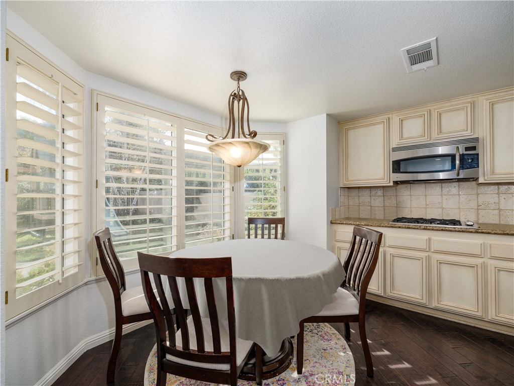 MLS #SR25280644 image #11