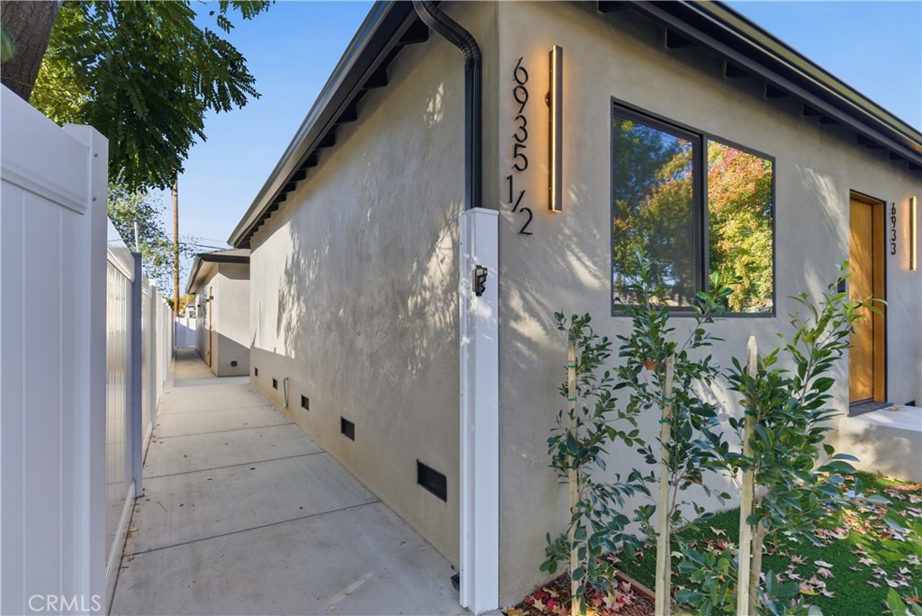 MLS #SR25280653 image #4