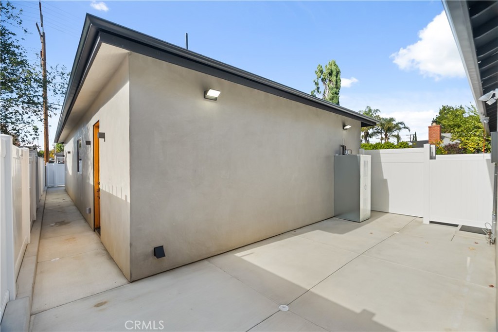 MLS #SR25280653 image #5