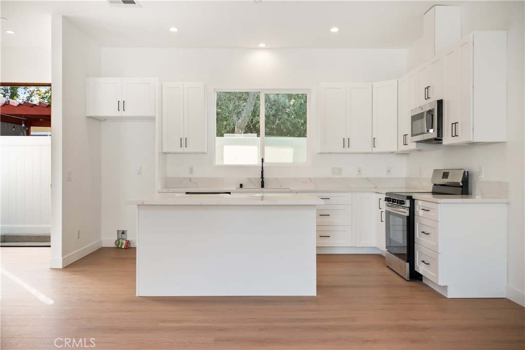 MLS #SR25280653 image #9