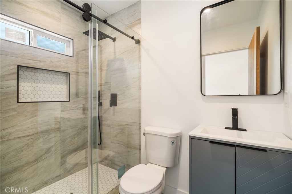 MLS #SR25280680 image #9