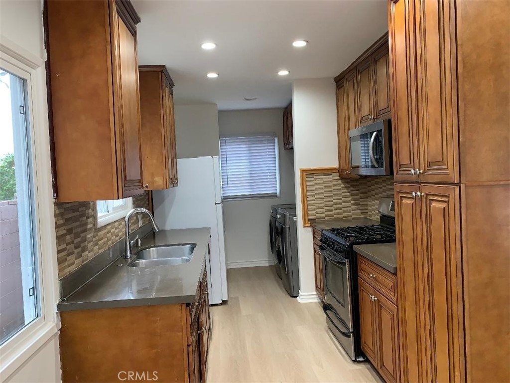 MLS #SR25280858 image #5