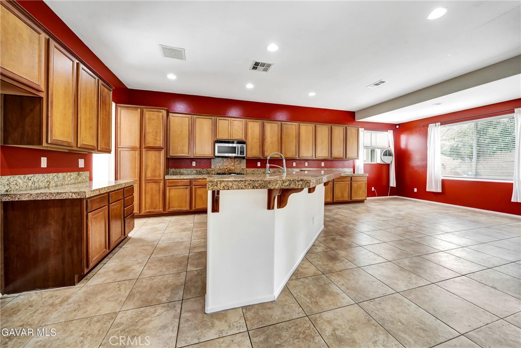 MLS #SR25281088 image #6