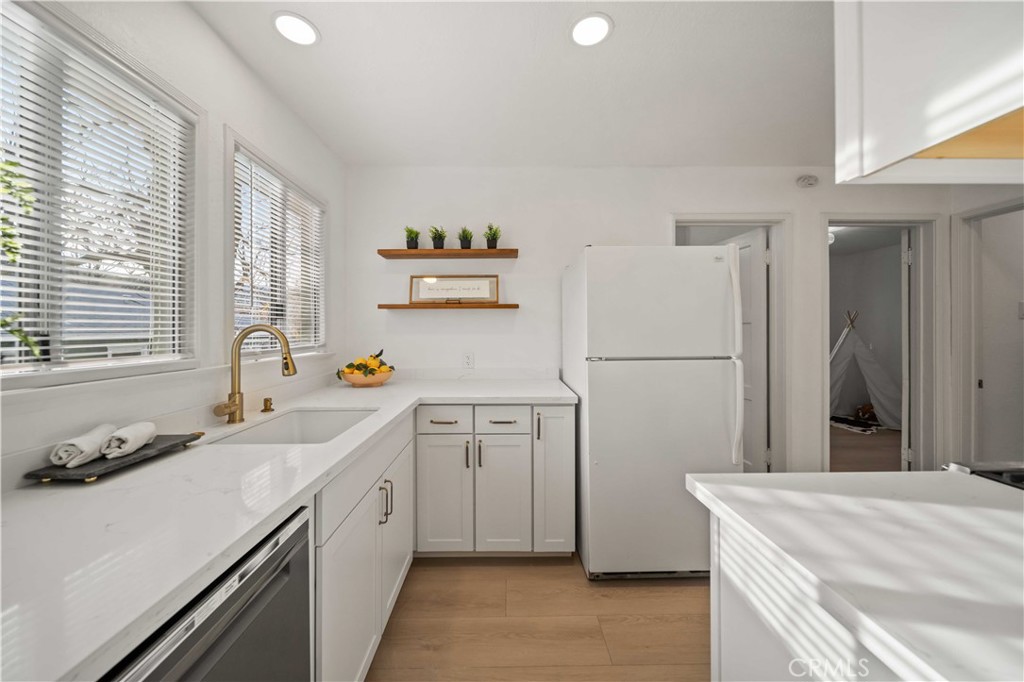 MLS #SR25281198 image #7