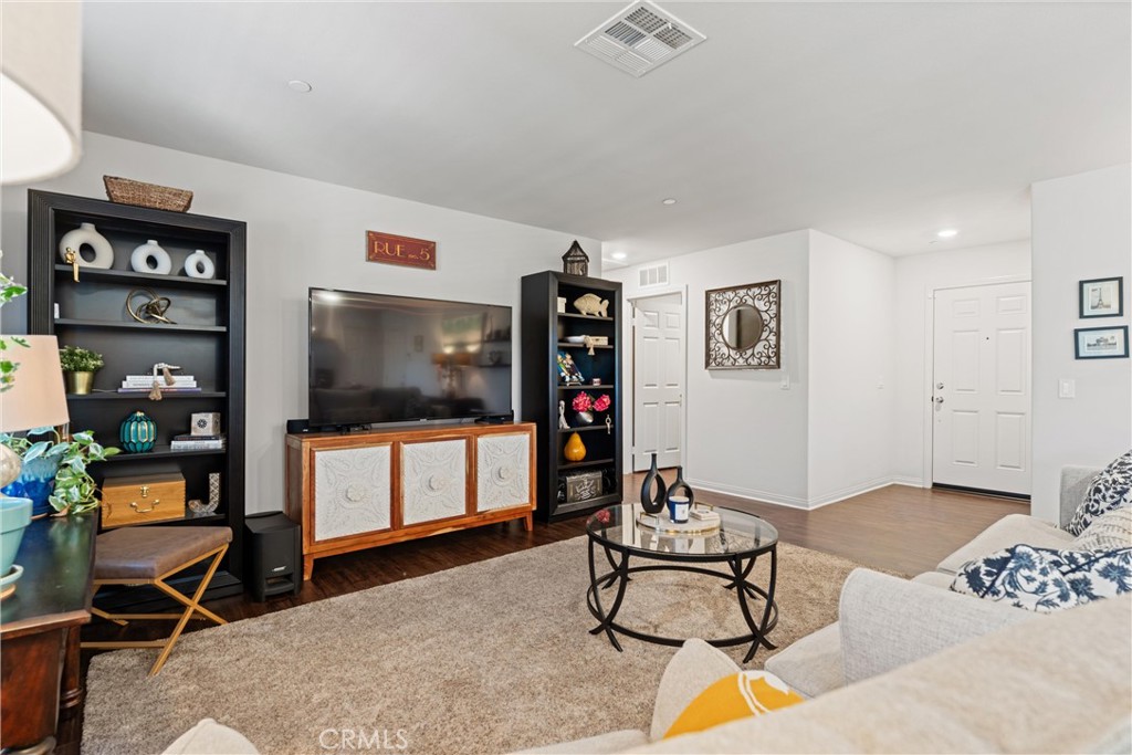 MLS #SR25282176 image #4