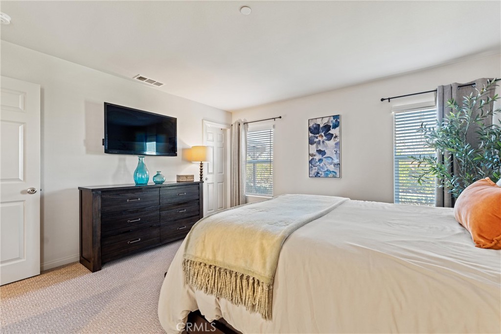 MLS #SR25282176 image #9