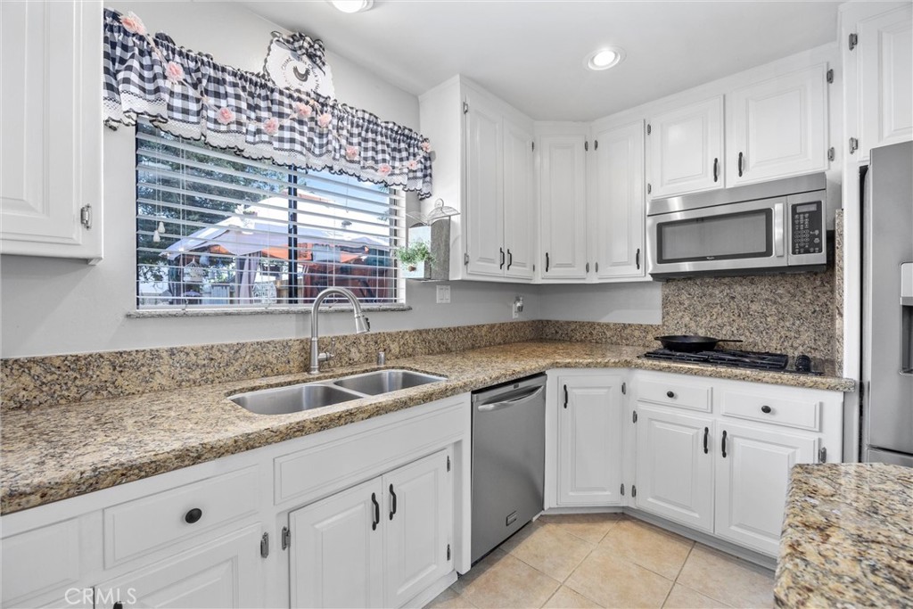 MLS #SR25282195 image #9