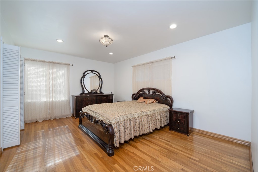 MLS #SR25282324 image #24