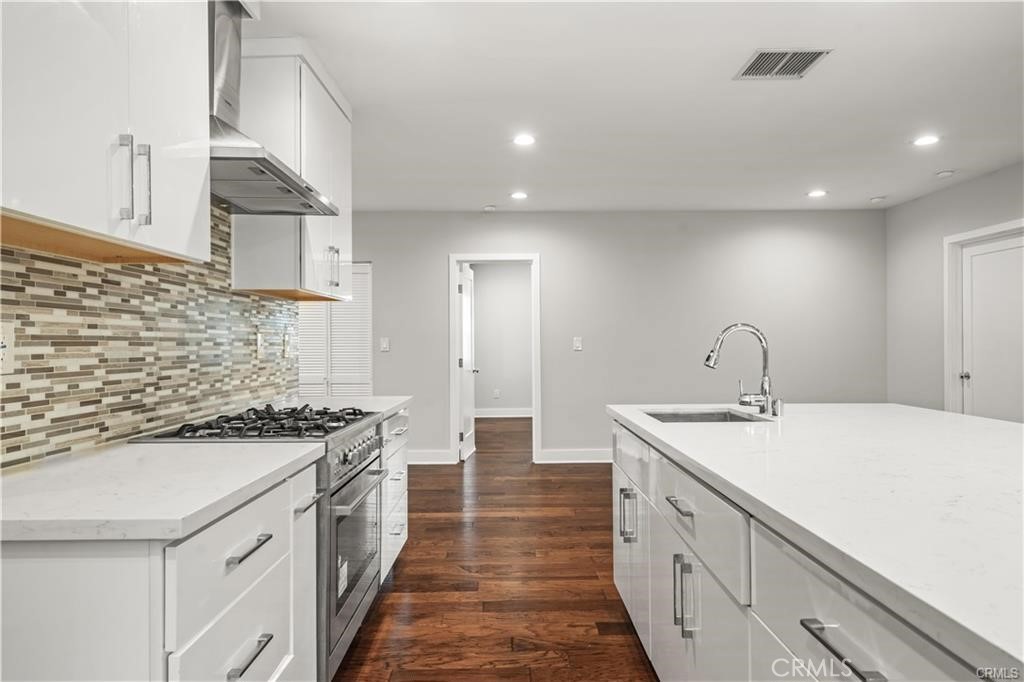 MLS #SR25282341 image #4