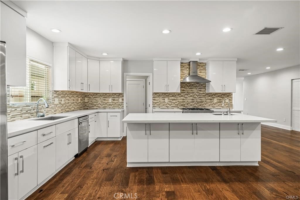 MLS #SR25282341 image #6