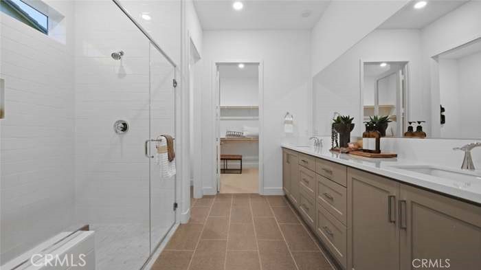 MLS #SR25282355 image #10