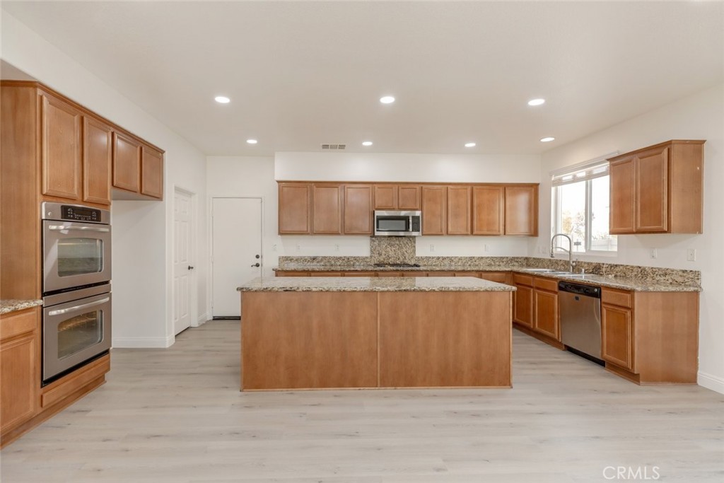 MLS #SR25282367 image #6