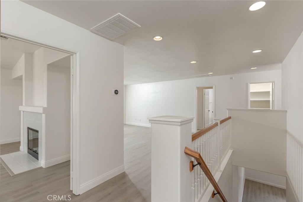 MLS #SR25282367 image #8