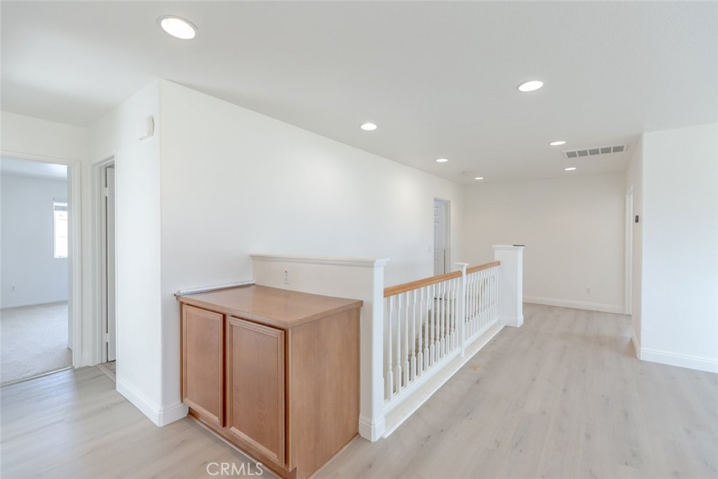 MLS #SR25282367 image #9