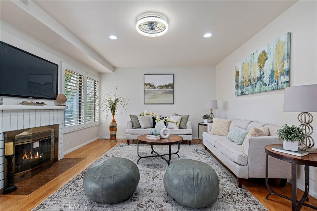 MLS #SR25282394 image #9