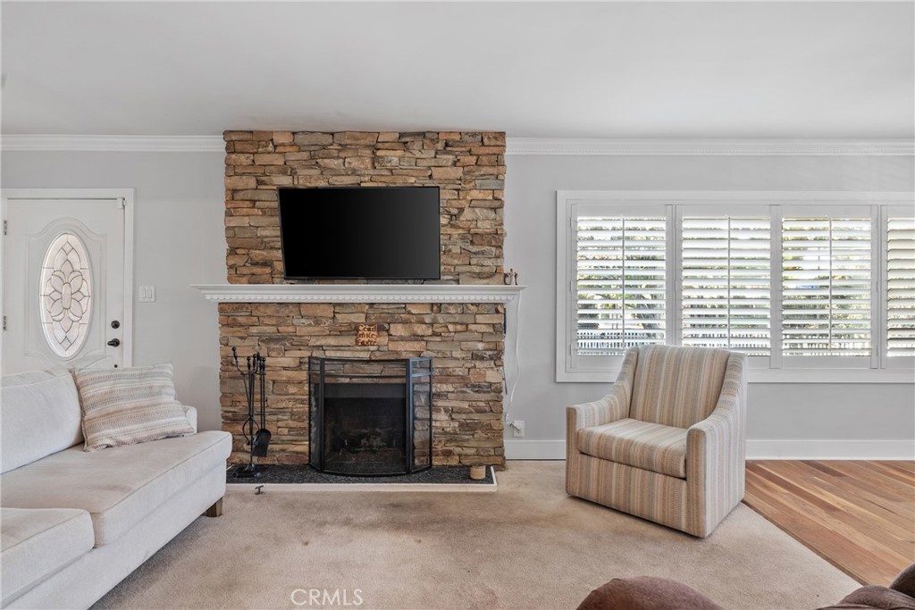 MLS #SR25282436 image #1