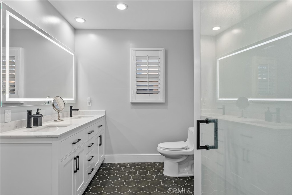 MLS #SR25282436 image #16