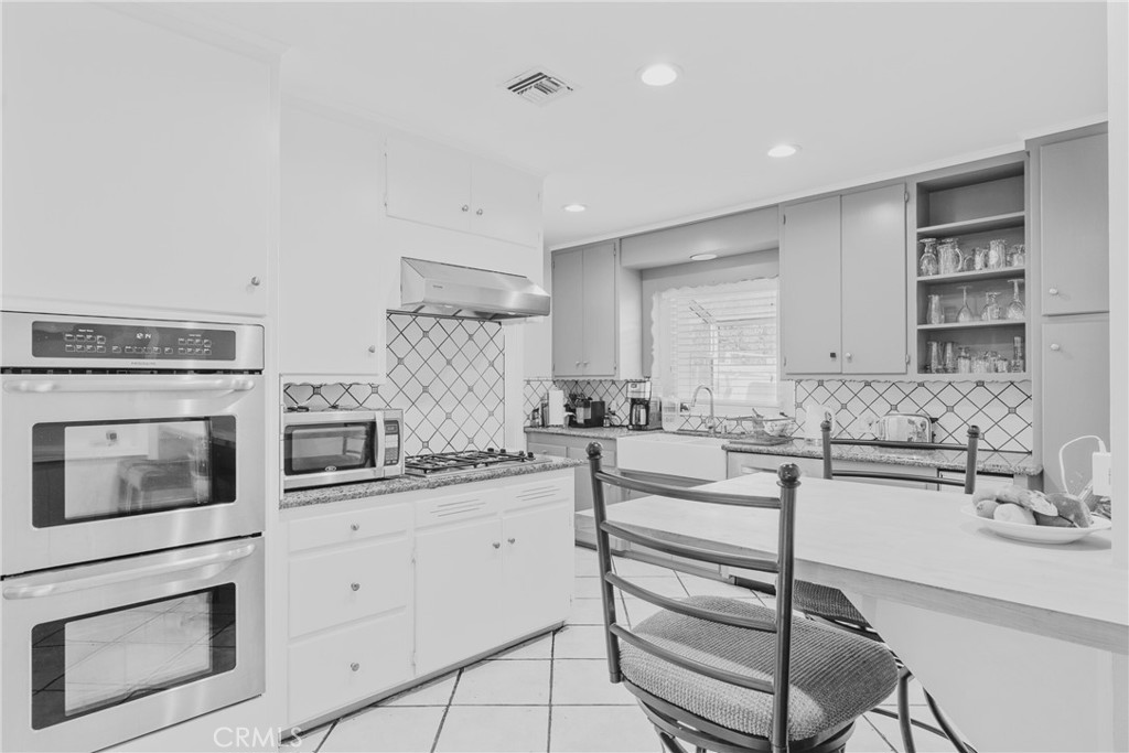 MLS #SR25282436 image #8