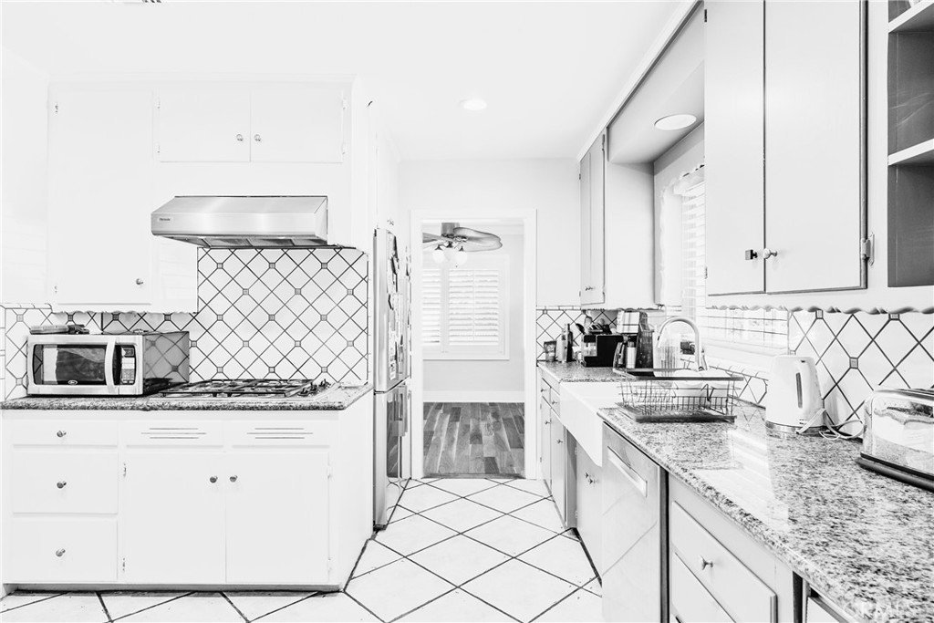 MLS #SR25282436 image #9