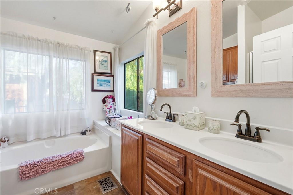 MLS #SR26003315 image #21