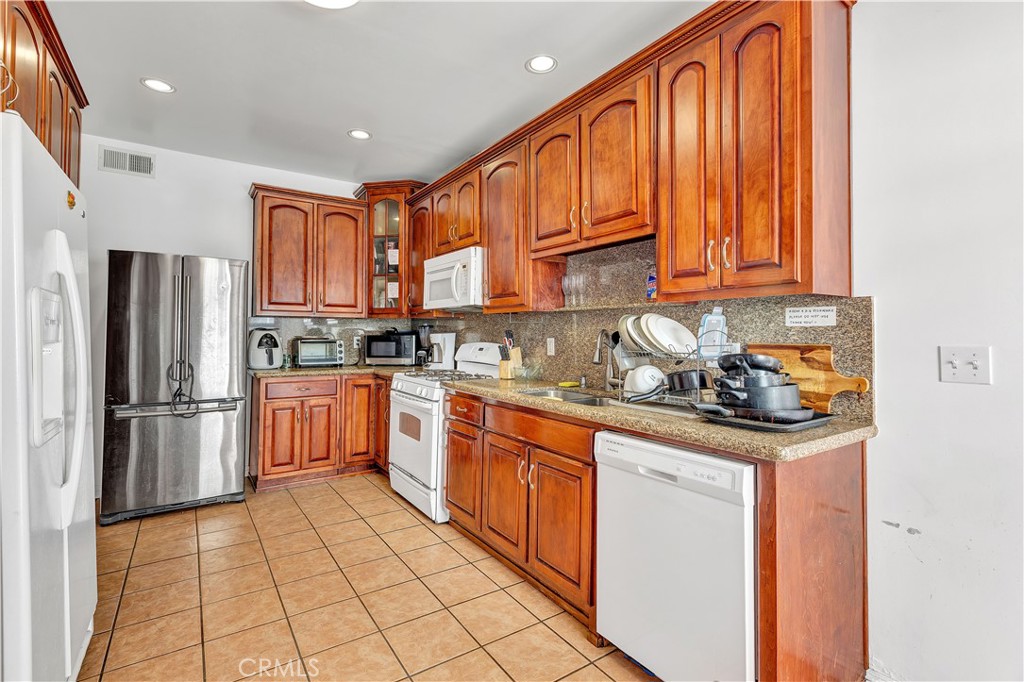 MLS #SR26006121 image #6