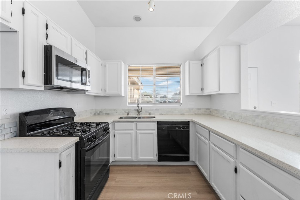 MLS #SR26008539 image #5