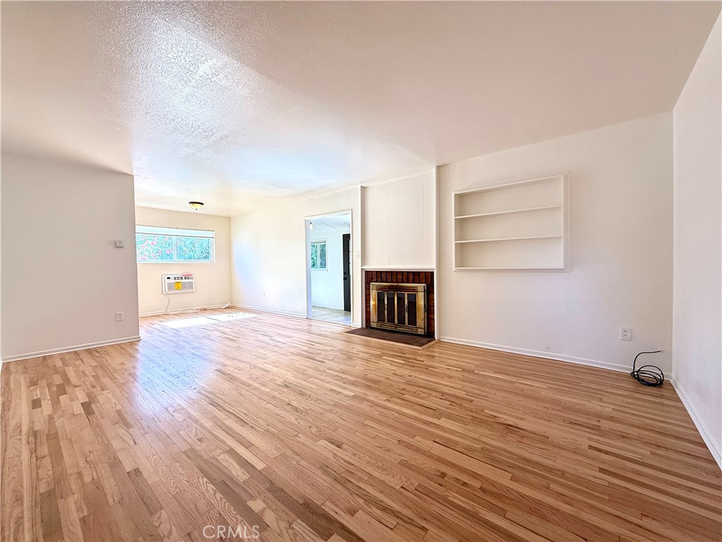 MLS #SR26010795 image #10