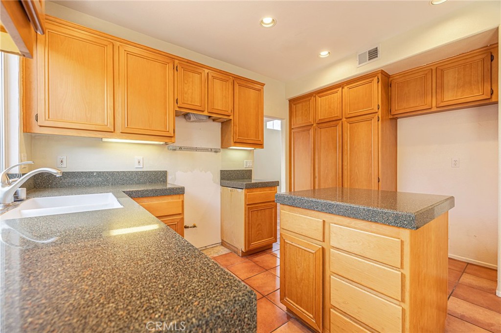 MLS #SR26015430 image #5