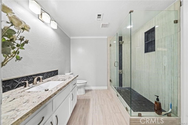 MLS #SW25004427 image #5